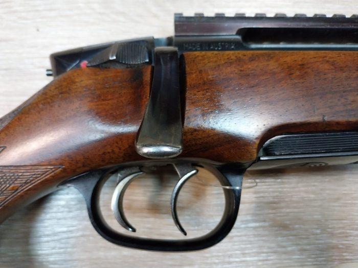 Rabljena puška Steyr z moderatorjem zvoka, kompenzatorjem in picatinny letvijo - slika 4