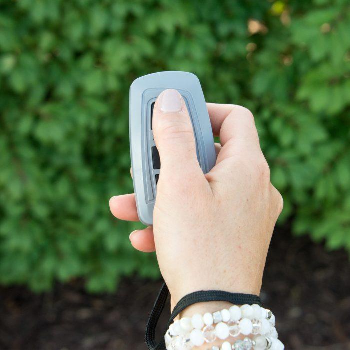 Paralizator Sabre Stun Gun 3v1 z alarmom in LED lučko - slika 3